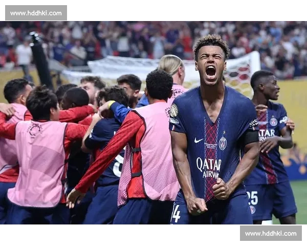 从速度与身体对抗看法甲足球联赛的独特技术风格与战术体系解析